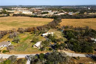 1003 N Ridge St, Lampasas, TX 76550 - Photo 43