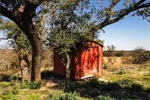 1003 N Ridge St, Lampasas, TX 76550 - Photo 29