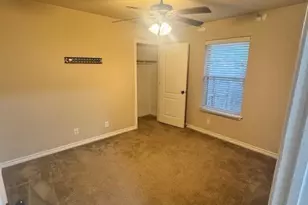 401 E Libra Dr, Killeen, TX 76542 - Photo 9