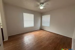 205 Craddock Ave, San Marcos, TX 78666 - Photo 5