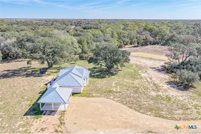 725 Private Road 1581, Hallettsville, TX 77964 - Photo 7