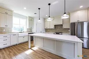 725 Private Rd 1581, Hallettsville, TX 77964 - Photo 1