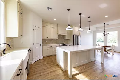 725 Private Road 1581, Hallettsville, TX 77964 - Photo 9