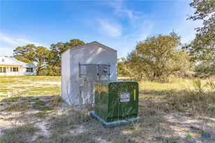 725 Private Rd 1581, Hallettsville, TX 77964 - Photo 23