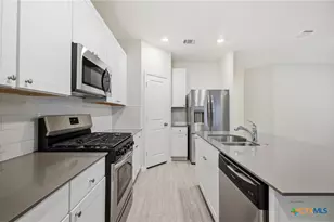 9149 Honey Mesquite, Seguin, TX 78155 - Photo 3