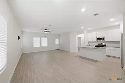 9149 Honey Mesquite, Seguin, TX 78155 - Photo 5