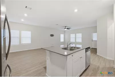 9149 Honey Mesquite, Seguin, TX 78155 - Photo 13