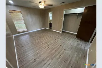 1800 Charter Oak, Canyon Lake, TX 78133 - Photo 13