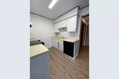 1800 Charter Oak, Canyon Lake, TX 78133 - Photo 21