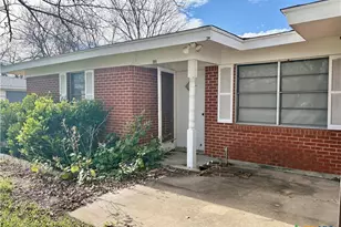 106 N 1st St, Little River Academy, TX 76554 - Photo 1