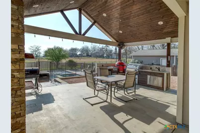 205 S Avenue D, Shiner, TX 77984 - Photo 31