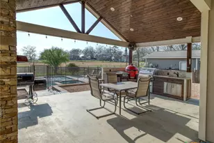 205 S Avenue D, Shiner, TX 77984 - Photo 31