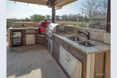 205 S Avenue D, Shiner, TX 77984 - Photo 33