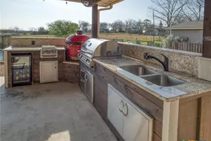 205 S Avenue D, Shiner, TX 77984 - Photo 33