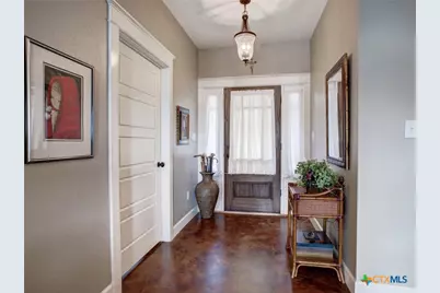 205 S Avenue D, Shiner, TX 77984 - Photo 5