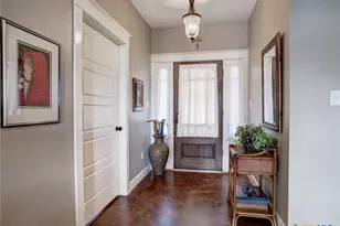 205 S Avenue D, Shiner, TX 77984 - Photo 5