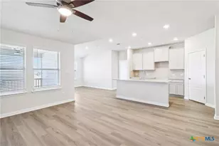 114 Barton Pt, Cibolo, TX 78108 - Photo 7