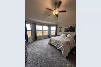 2929 Greenbriar, Seguin, TX 78155 - Photo 7