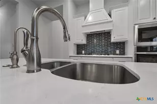 2900 Flaxen Wy, Seguin, TX 78155 - Photo 9