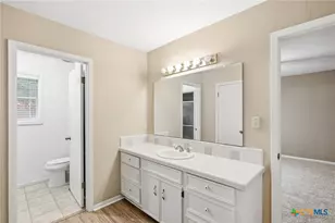 203 Wilshire Dr, Victoria, TX 77904 - Photo 11