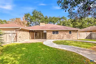 203 Wilshire Dr, Victoria, TX 77904 - Photo 21