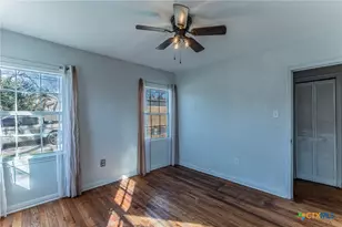 1418 S 3rd St, Temple, TX 76504 - Photo 13