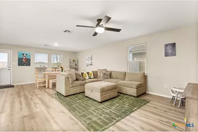 2921 Green Finch, New Braunfels, TX 78130 - Photo 5