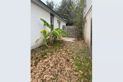 1751 Joy Spring, New Braunfels, TX 78130 - Photo 23