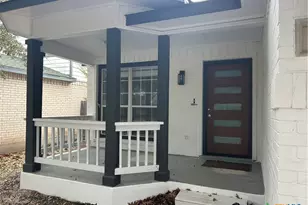 1751 Joy Spring, New Braunfels, TX 78130 - Photo 3