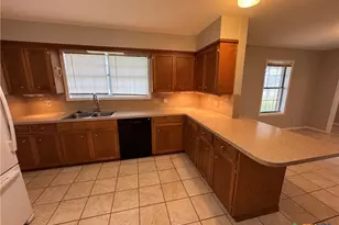 3502 and 3504 Pleasant Green Dr, Victoria, TX 77901 - Photo 9