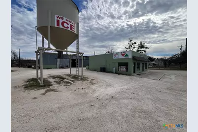 16624 North US Highway 281 Avenue, Lampasas, TX 76550 - Photo 7