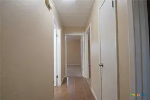 303 Gettysburg Dr, Victoria, TX 77904 - Photo 3