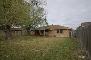 303 Gettysburg Dr, Victoria, TX 77904 - Photo 15