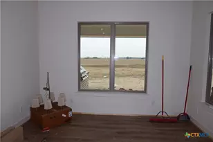 16026 Honey Rdg Dr, Holland, TX 76534 - Photo 13