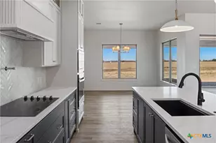 16026 Honey Rdg Dr, Holland, TX 76534 - Photo 5