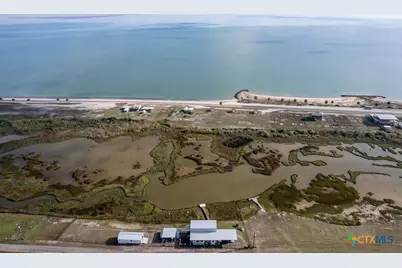 305 Zimmerman Road, Port Lavaca, TX 77979 - Photo 9