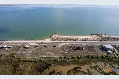 305 Zimmerman Road, Port Lavaca, TX 77979 - Photo 11