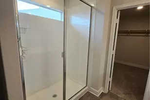 1420 Parkwood, Seguin, TX 78155 - Photo 9