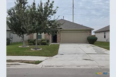 1420 Parkwood, Seguin, TX 78155 - Photo 1