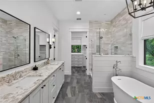 2001 Granite Cove Dr, Kingsland, TX 78639 - Photo 13