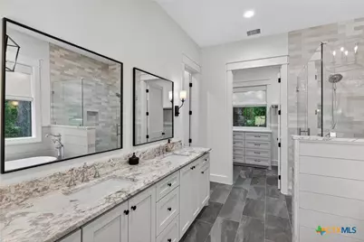 2001 Granite Cove Drive, Kingsland, TX 78639 - Photo 15