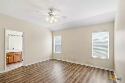 313 Riata, Victoria, TX 77901 - Photo 3