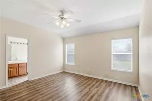 313 Riata, Victoria, TX 77901 - Photo 3