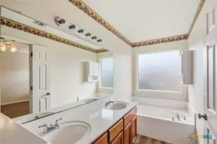 313 Riata, Victoria, TX 77901 - Photo 17