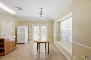 313 Riata, Victoria, TX 77901 - Photo 5