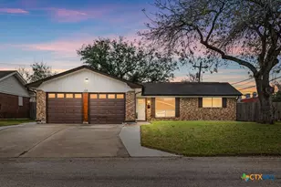 118 Holiday Ln, Port Lavaca, TX 77979 - Photo 1