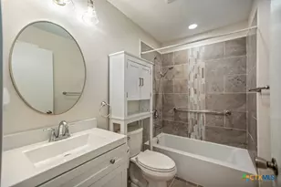 118 Holiday Ln, Port Lavaca, TX 77979 - Photo 21