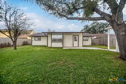 118 Holiday Lane, Port Lavaca, TX 77979 - Photo 5