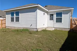 862 Bluegrass Pt, New Braunfels, TX 78130 - Photo 35