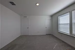 862 Bluegrass Pt, New Braunfels, TX 78130 - Photo 19